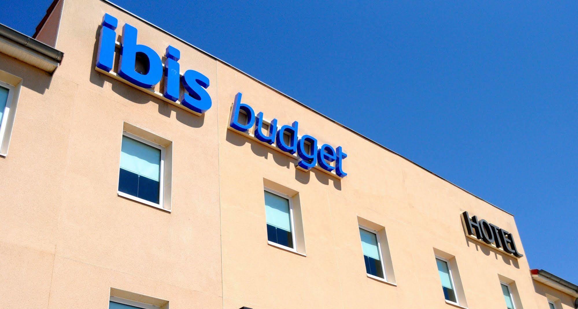 Ibis Budget Lyon Est Chaponnay Exterior foto